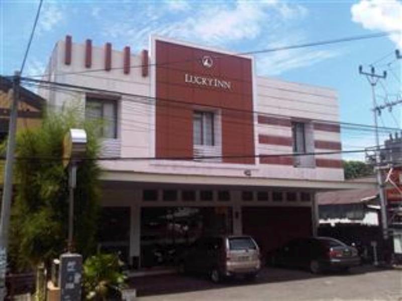 Hotel Lucky Inn Manado Eksteriør billede